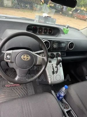 Scion xB Base 2009 Silver