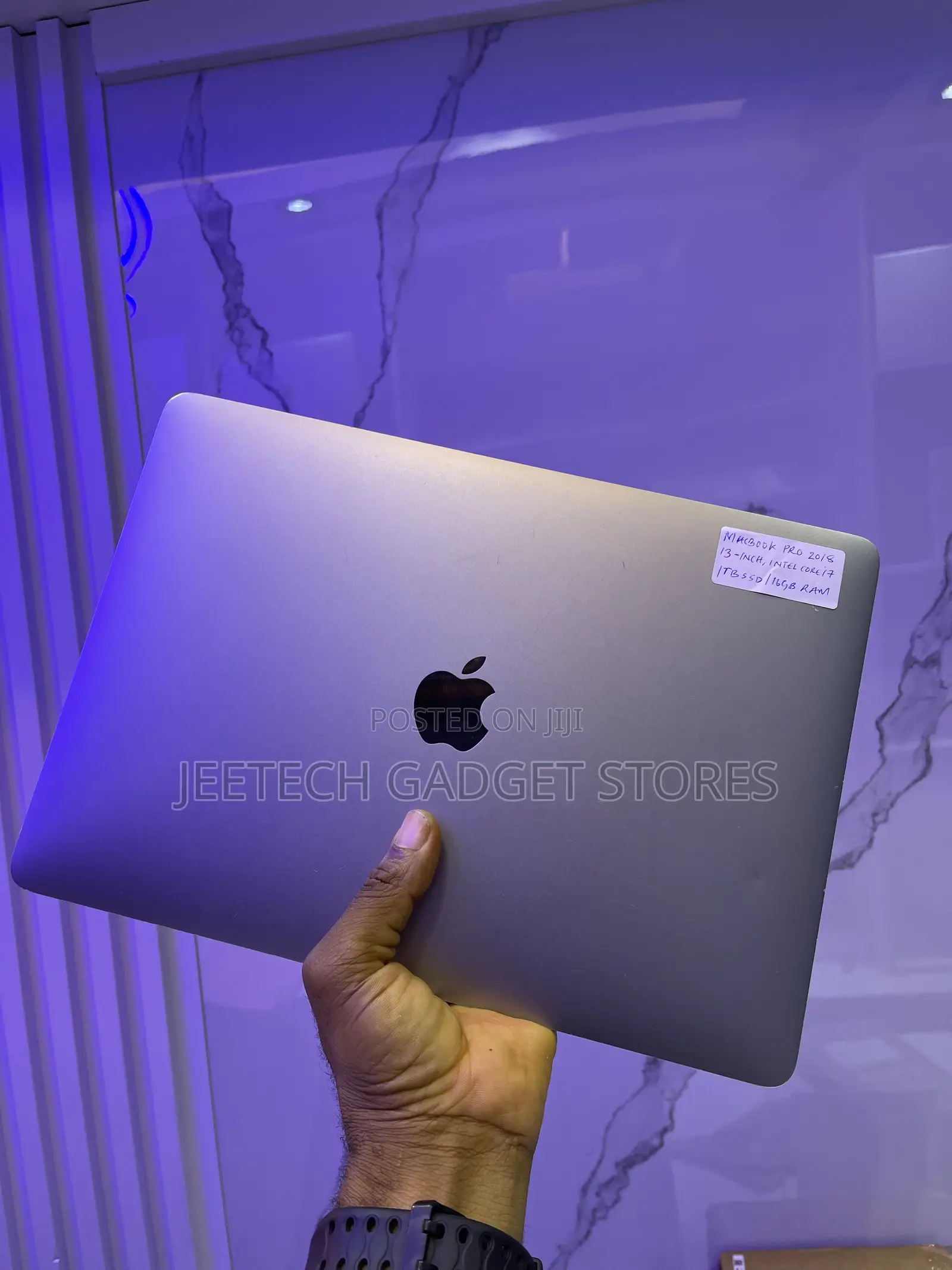 Laptop Apple MacBook Pro 2018 16GB Intel Core i7 SSD 1T