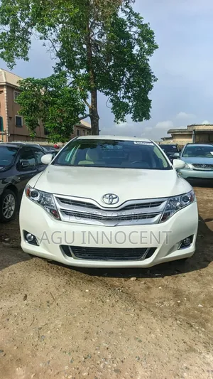 Toyota Venza 2010 White