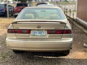 Toyota Camry Automatic 1999 Gold