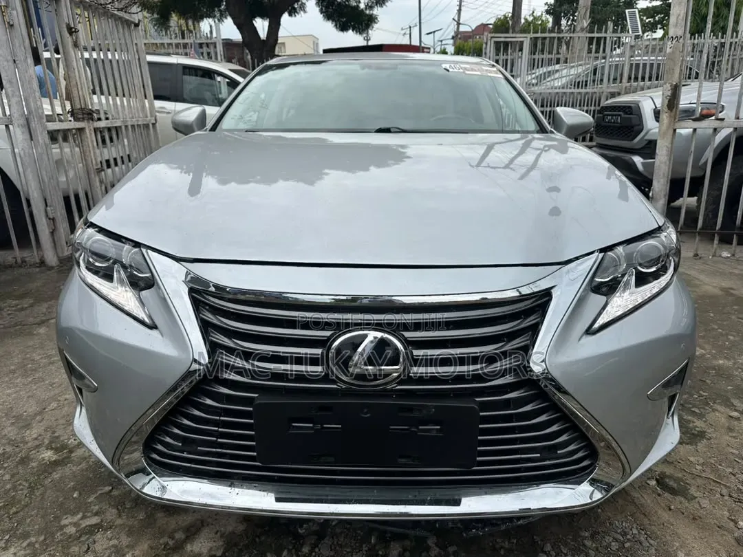 Lexus ES 2013 Silver