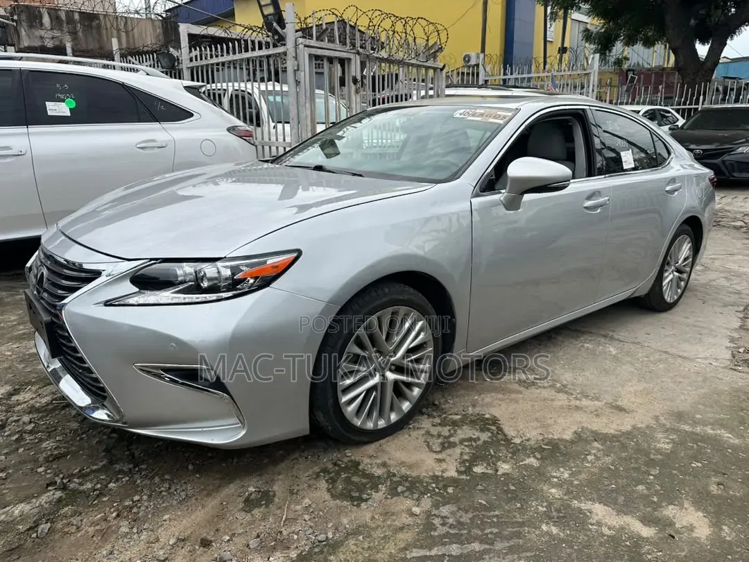 Lexus ES 2013 Silver