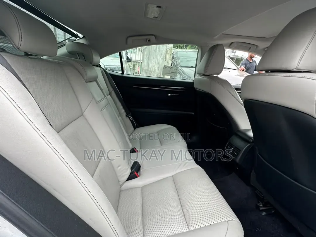 Lexus ES 2013 Silver