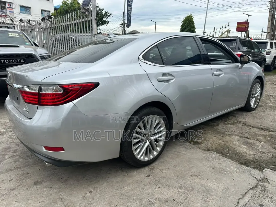 Lexus ES 2013 Silver