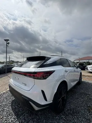 Lexus RX 350 F SPORT Design AWD 2025 White