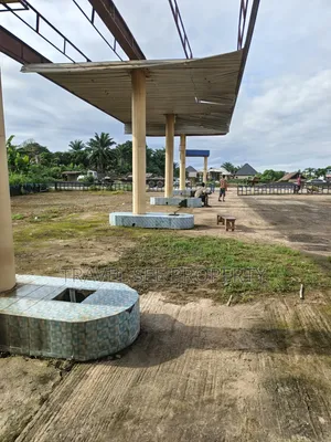 C of O Filling Station Hote 22 Rooms