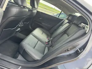 Lexus ES 350 Luxury FWD 2023 Gray
