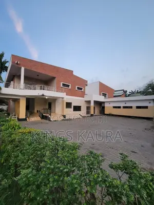8bdrm Duplex in Maitama for sale