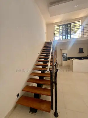 2bdrm Maisonette in Lekki Phase 1 for rent