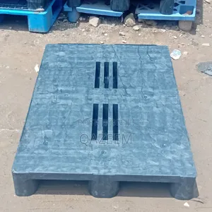 Heavy-Duty Plastic Pallets for Warehousing and Logistics