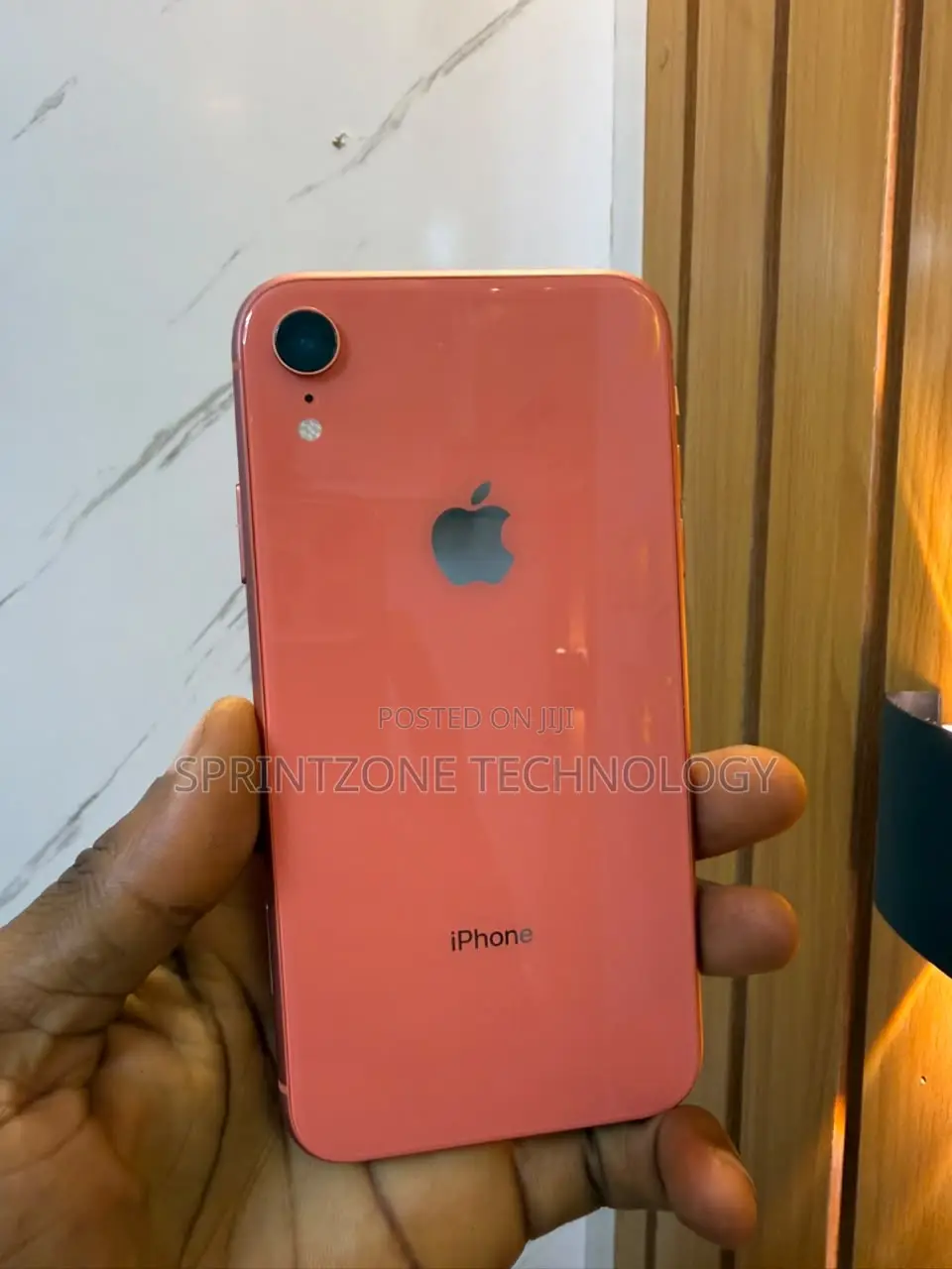 Apple iPhone XR 64 GB