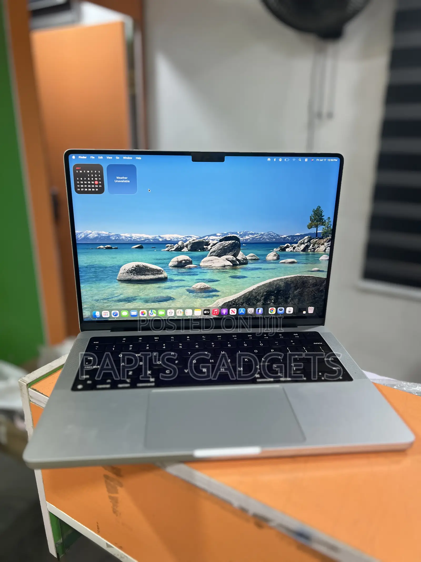 Laptop Apple MacBook Pro 2021 M1 16GB Apple M1 Pro SSD 512GB