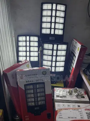Emirates Beast Mode 4000W All-in-One Solar Street Light