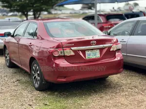 Toyota Corolla LE 4dr Sedan (1.8L 4cyl 4A) 2013 Red