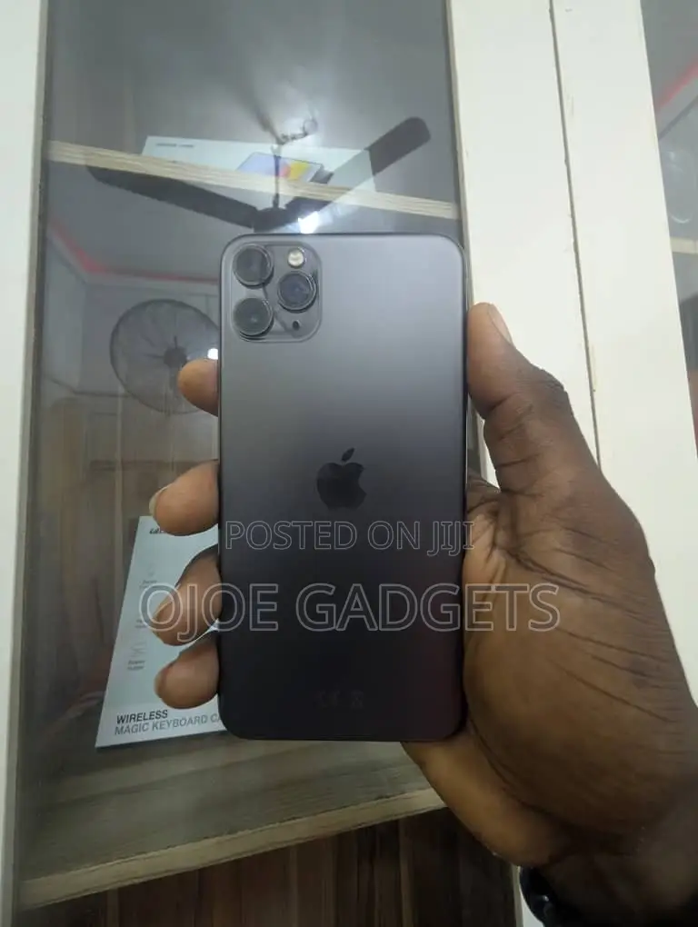 Apple iPhone 11 Pro Max 64 GB Black