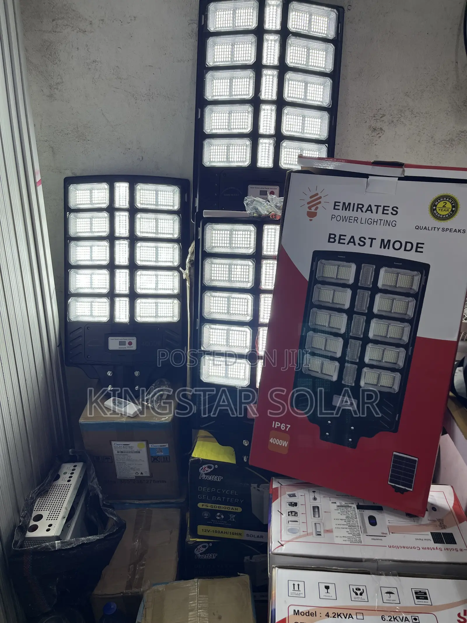 Emirates 4000W Solar Street Light (Beast Mode)