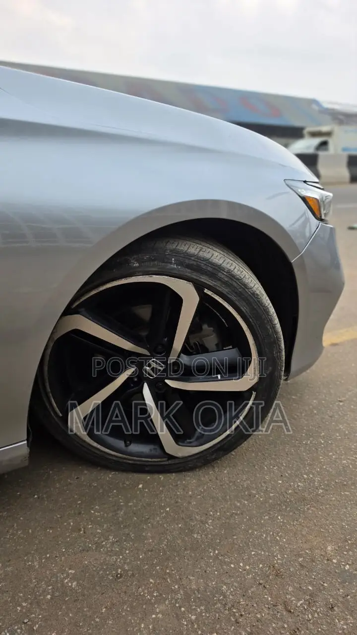 Honda Accord 2019 Silver
