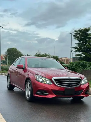 Mercedes-Benz E350 Base 4Matic Sedan AWD (3.5L 6cyl 7A) 2016 Red