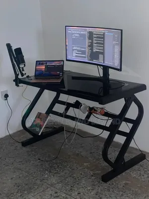 Luxury Tempered Glass Gaming Desk Computer Table for Home Office