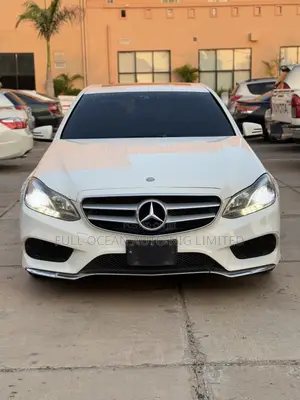 Mercedes-Benz E350 Base 4Matic Sedan AWD (3.5L 6cyl 7A) 2014 White
