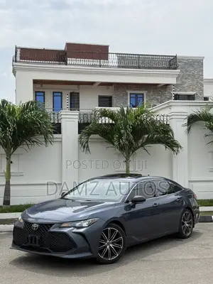 Toyota Avalon XSE FWD Sedan (3.5L V6 8A) 2019 Blue