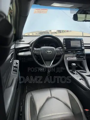 Toyota Avalon XSE FWD Sedan (3.5L V6 8A) 2019 Blue