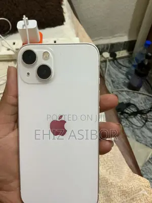 Apple iPhone 13 128 GB White
