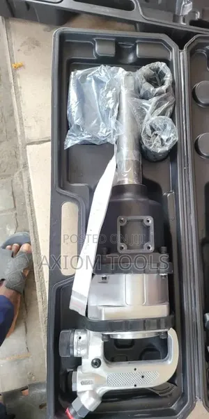 One Inch Long Air Impact Wrench