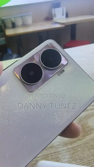 Vivo Y77 256 GB Gold