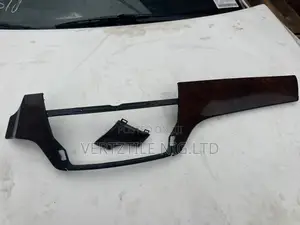 GLE ML Dashboard Formica Mercedes Benz
