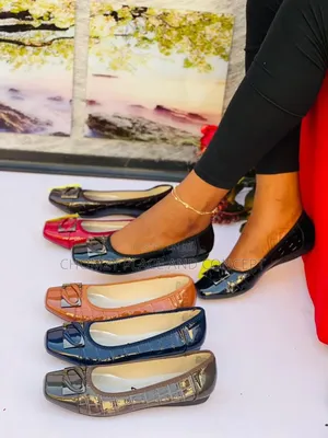 Olivia Fan Flat Shoe