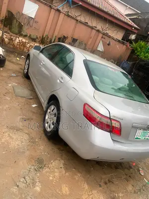 Toyota Camry LE 4dr Sedan (2.5L 4cyl 6AM) 2010 Silver