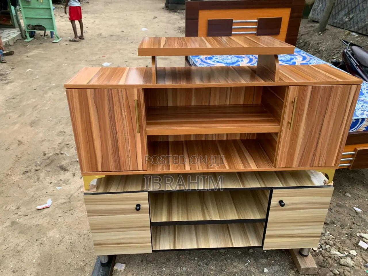4FT Durable TV Stand