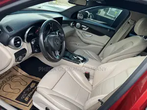 Mercedes-Benz GLC-Class 2017 Red