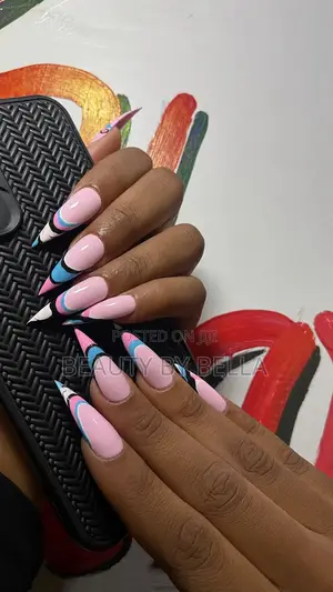 Nail Tech Artist