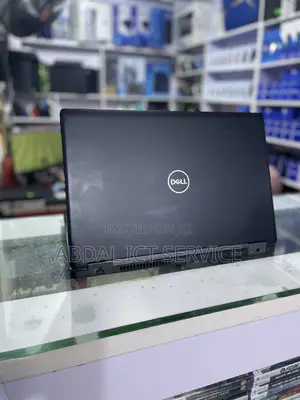 Laptop Dell Latitude 5590 8GB Intel Core i7 SSD 256GB