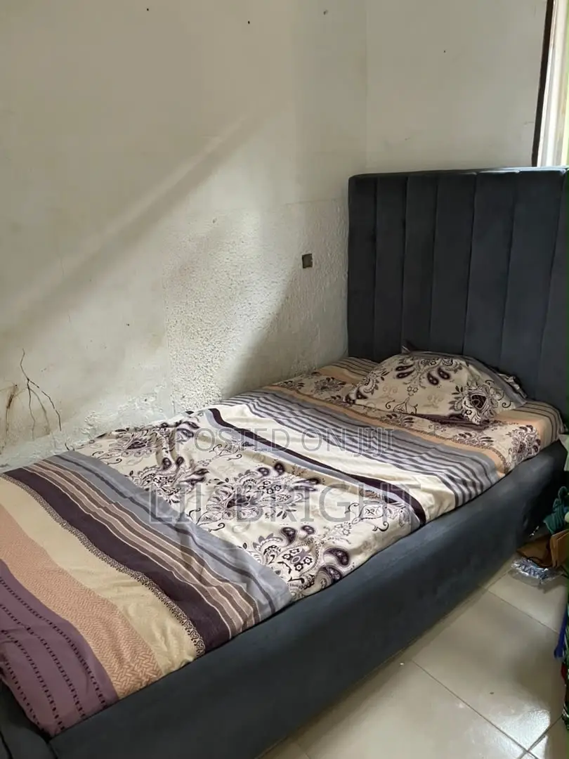 3 and Half Bedframe