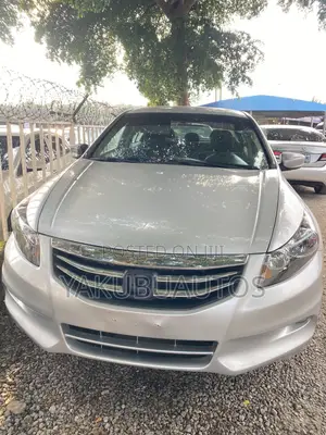 Honda Accord 2010 Silver