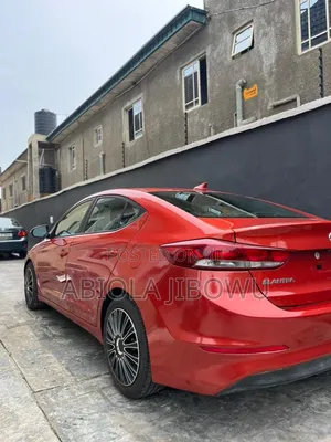 Hyundai Elantra 2016 Red