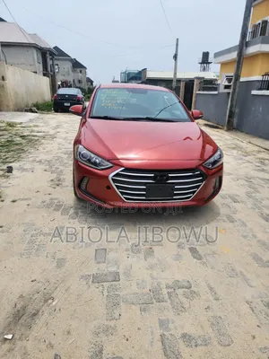 Hyundai Elantra 2016 Red