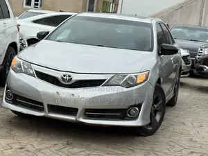 Toyota Camry 2012 Silver