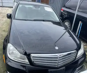 Mercedes-Benz C250 2013 Black
