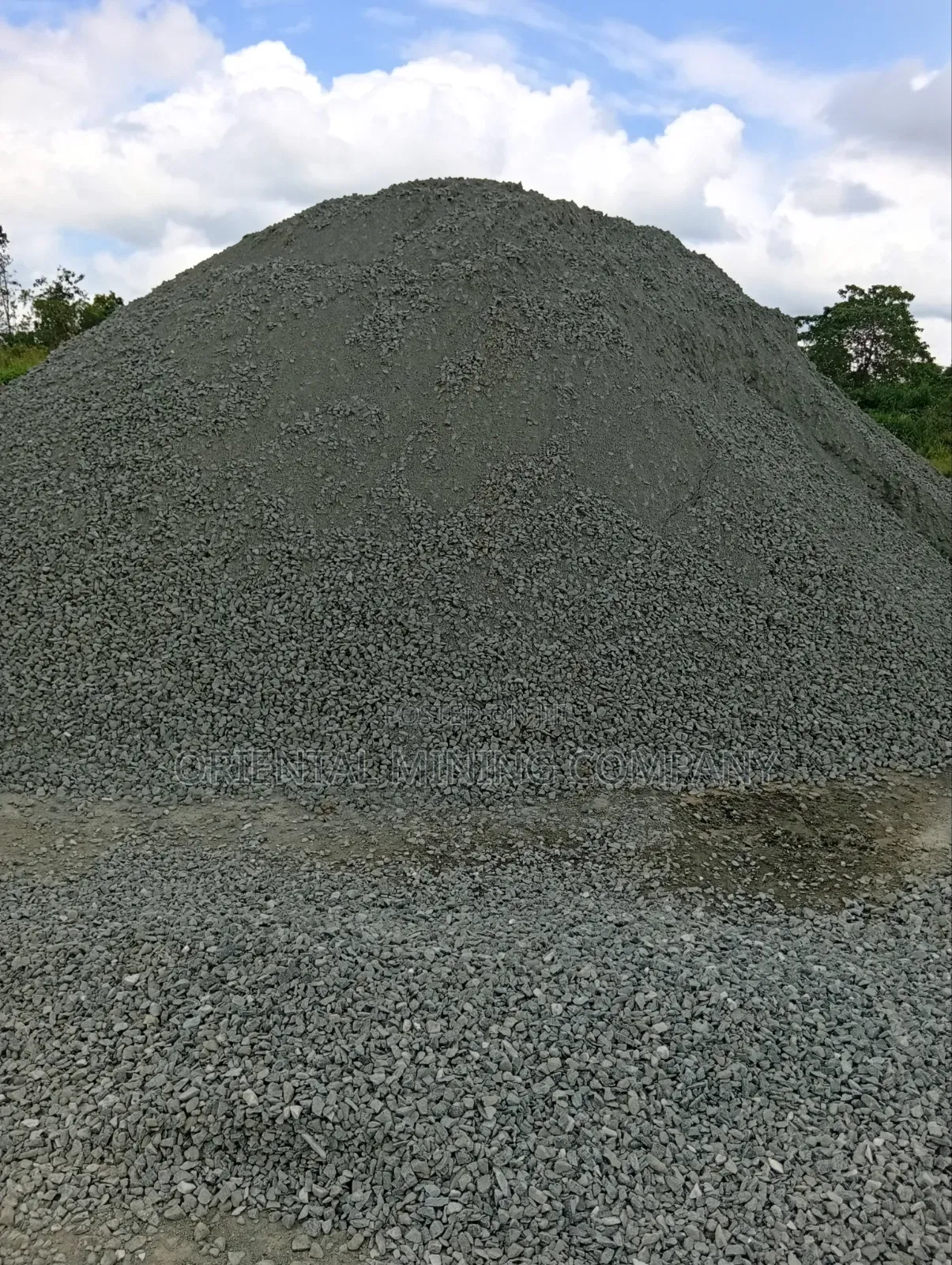 Premium Black Iron Granite Chippings (All Sizes Available - 3/4,