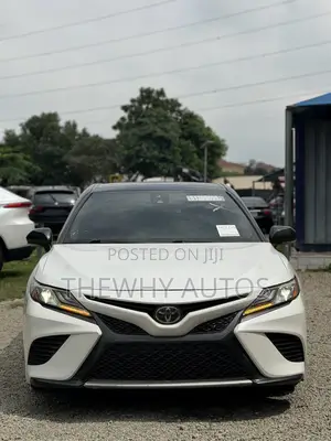 Toyota Camry XSE (2.5L 4cyl 8A) 2019 White