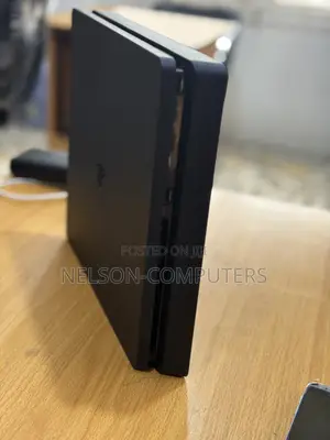 PlayStation 4 Slim
