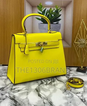 Luxury Structured Top Handle Handbag–Premium Designer-Inspired Tote