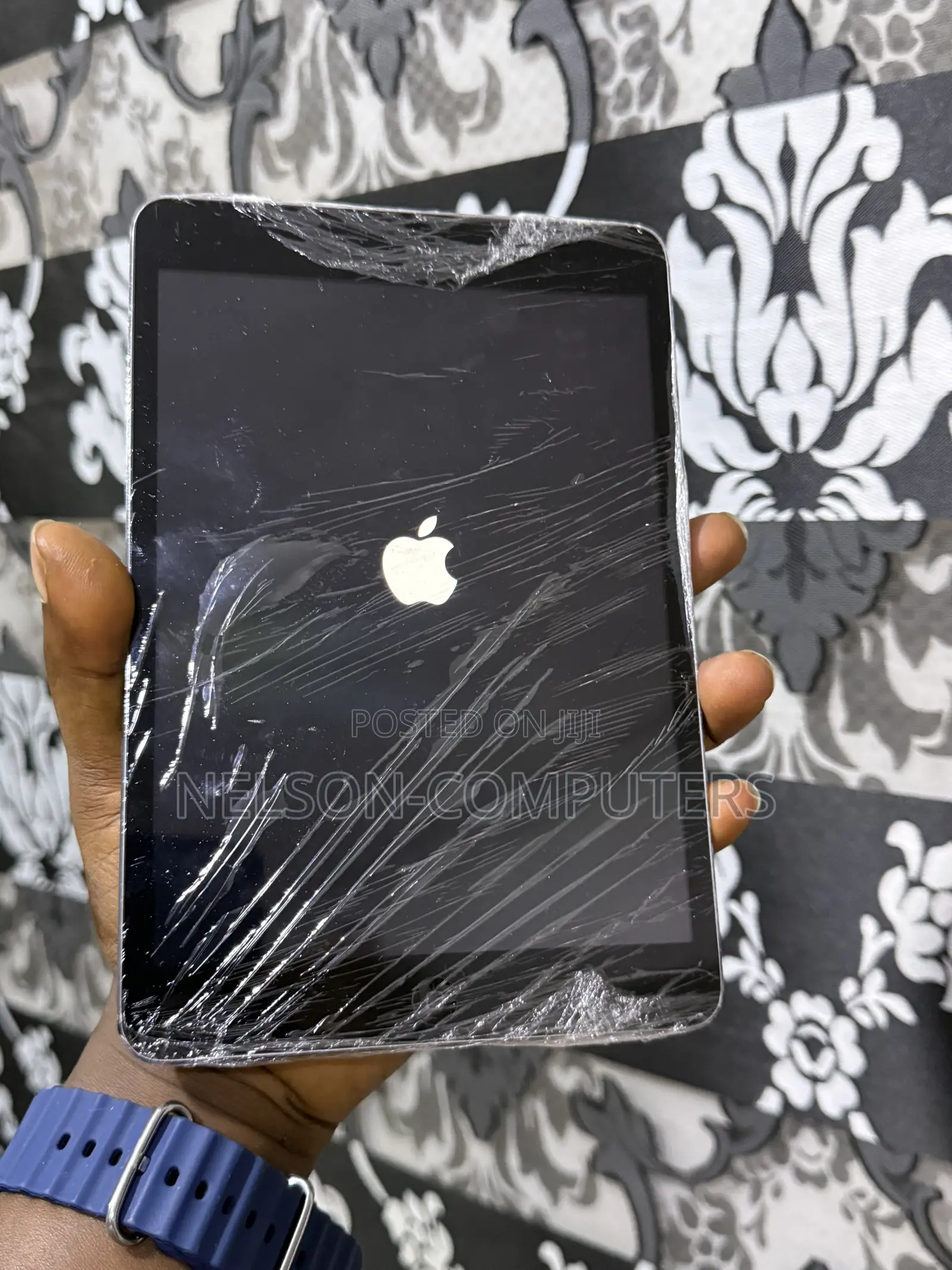 Apple iPad mini 1 16 GB Gray