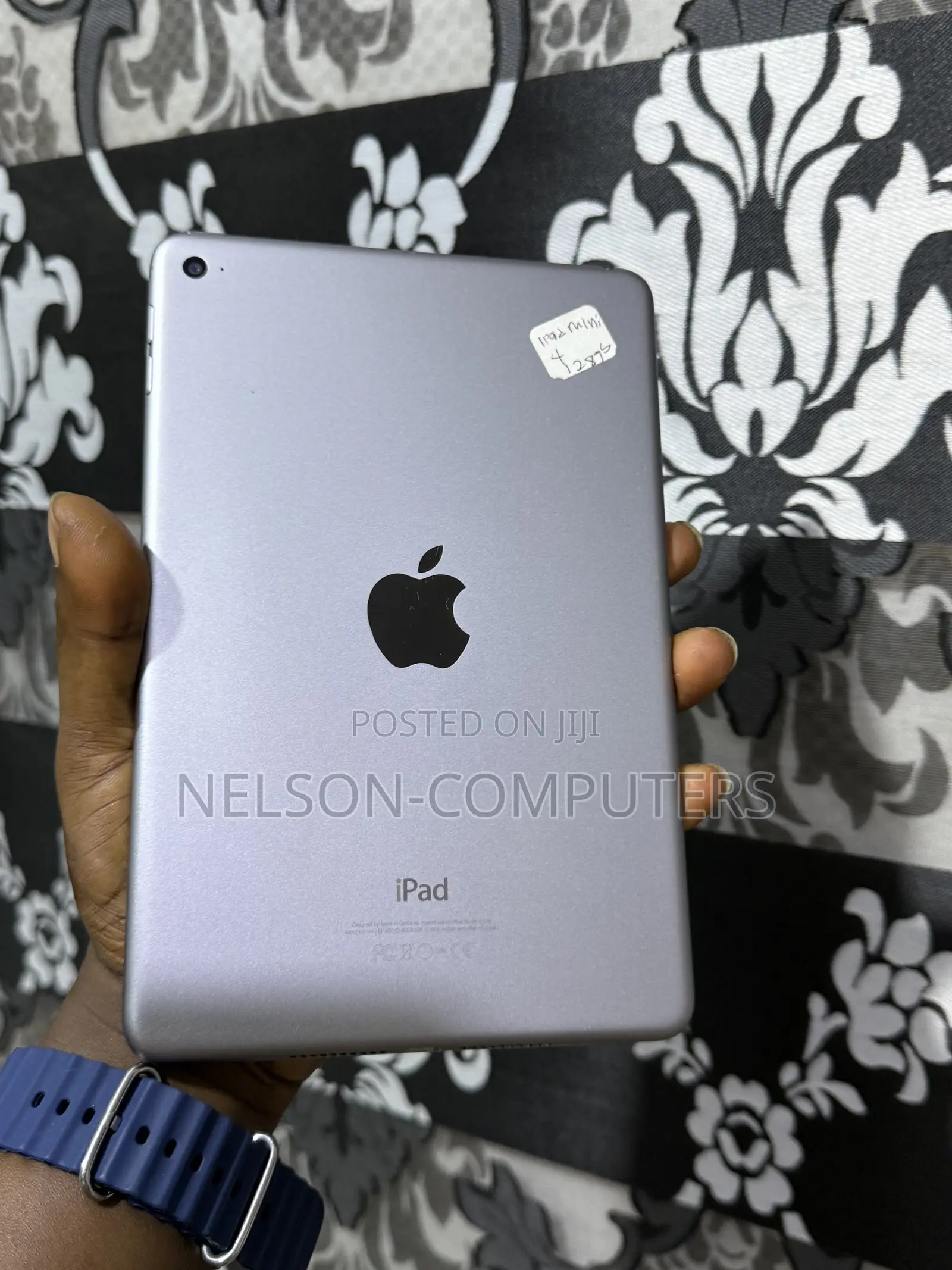 Apple iPad mini 4 128 GB Gray