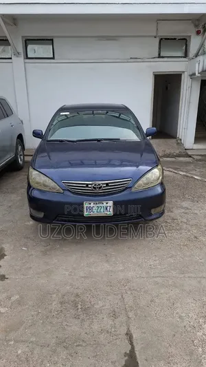 Toyota Camry 2004 Blue