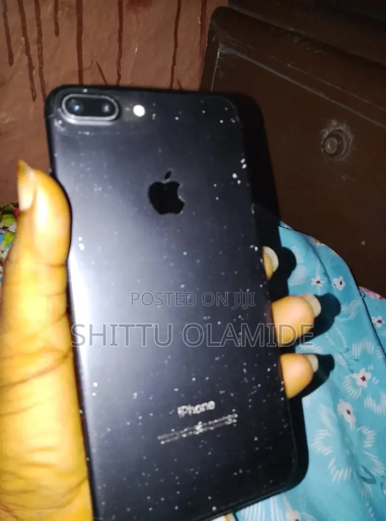 Apple iPhone 7 Plus 32 GB Black
